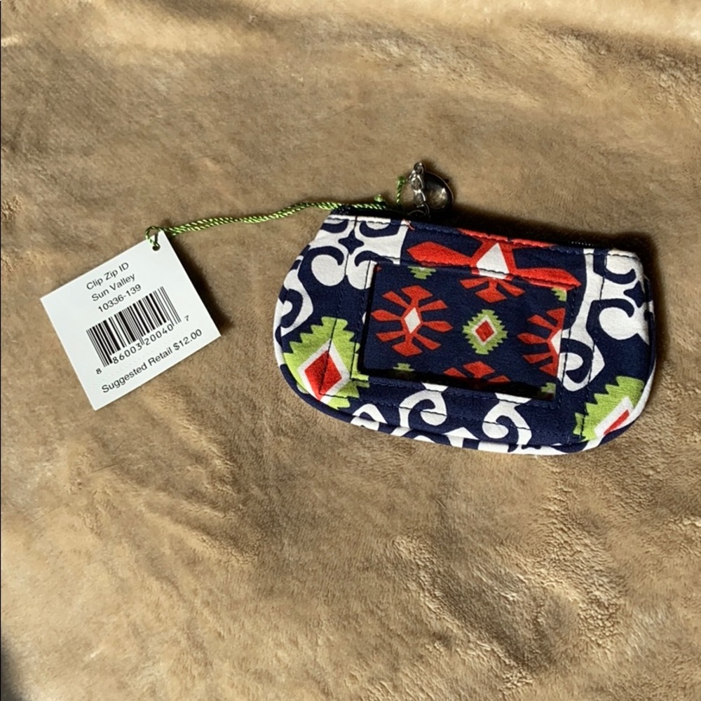 Vera Bradley clip zip ID sun valley